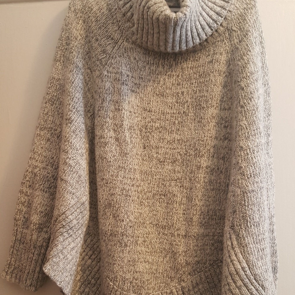 Sweater poncho